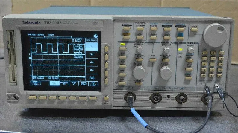 Осциллограф Tektronix TDS 640A Oscillocope#1 [#A104]