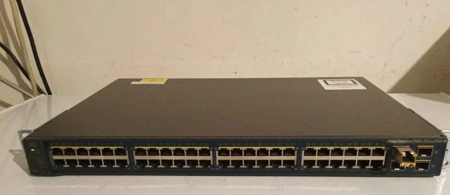 Коммутатор Cisco WS-C3560V2-48PS-S Catalyst 3560 V2 48-Port PoE Switch 4x SFP