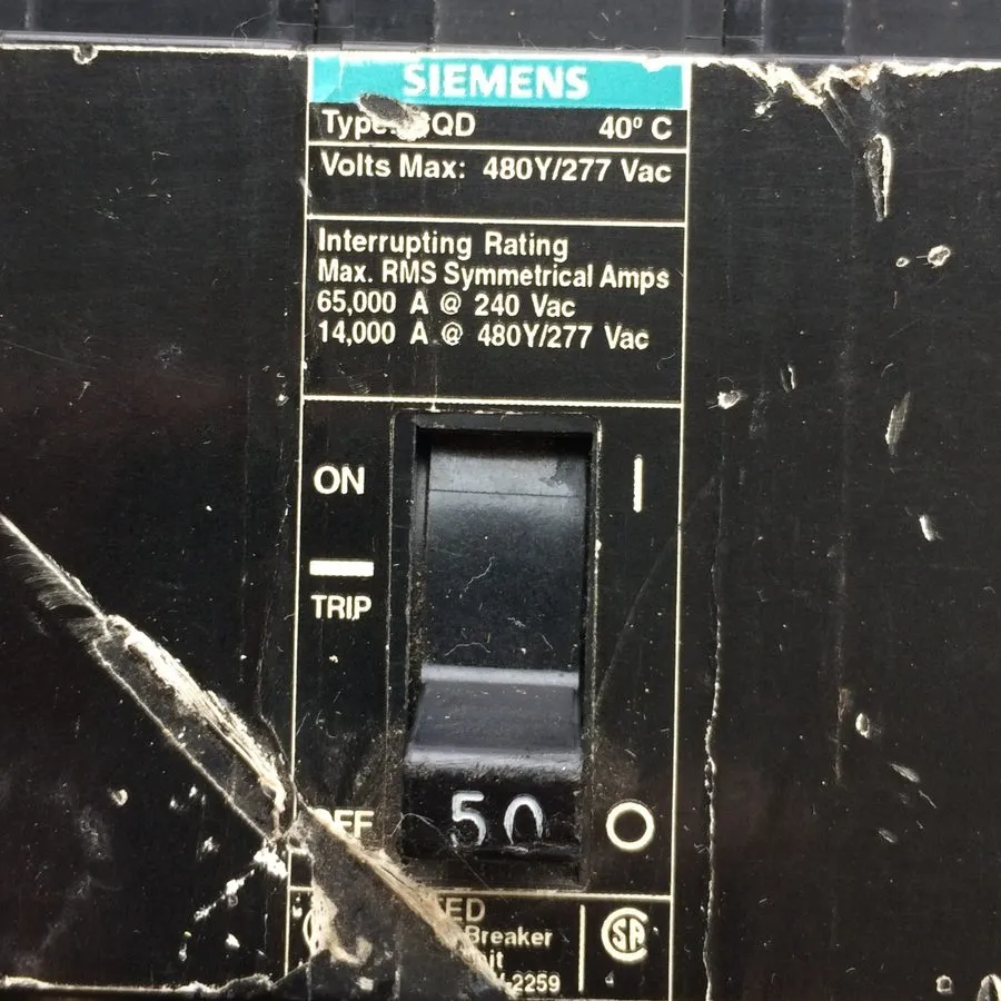 Автоматический выключатель SIEMENS BQD350 50 Amp 3Pole 480V Bolt-On Circuit Brea