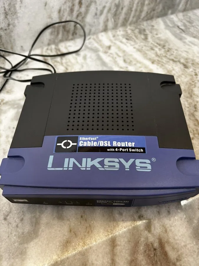 Маршрутизатор Linksys BEFSR41 4-Port 10/100 Wired Router v4