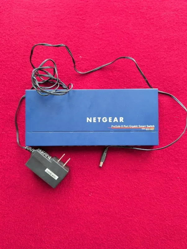 Коммутатор NetGear ProSafe GS108T v2 8-Ports External Ethernet Switch FREE S/H