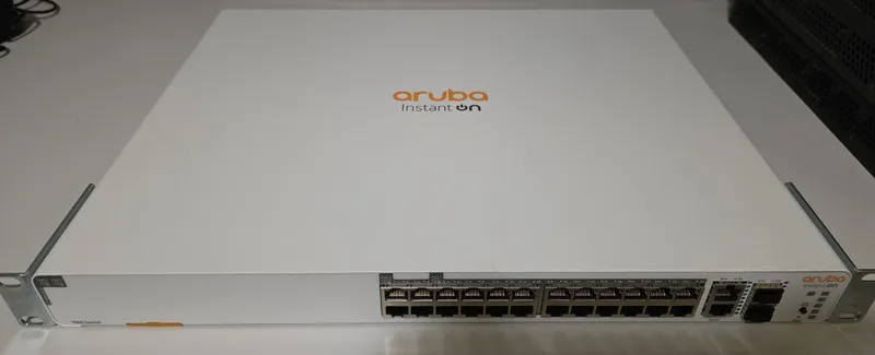 Коммутатор Aruba Instant On 1960 24-Port PoE Switch 370W 10G SFP+ Smart Managed 
