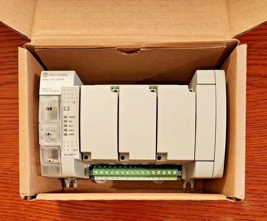 ПЛК Allen-Bradley 2080-LC50-24AWB Micro850 24 I/O EtherNet/IP Controller