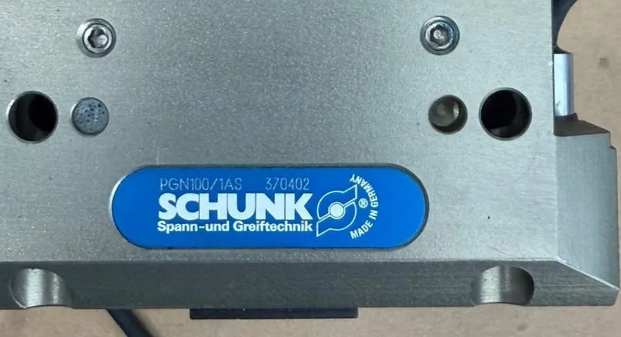 Робот Schunk PGN100/1AS 2 Jaw Parallel Gripper 370402
