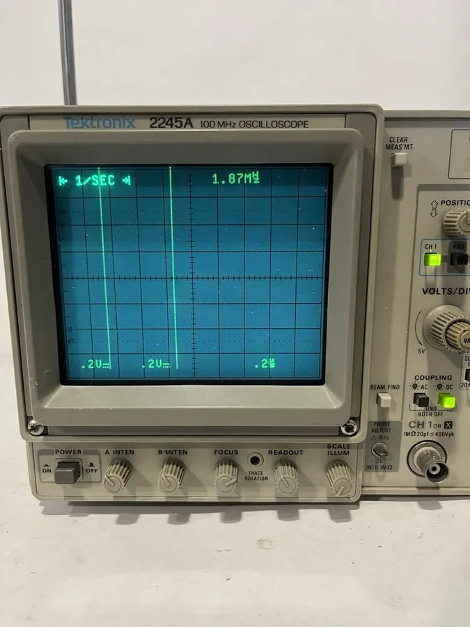 Осциллограф Tektronix 2245A 100MHz 4 Channel Analog Oscilloscope