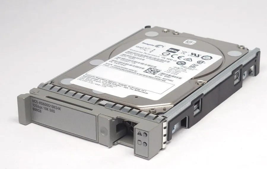 Жёсткий диск Cisco UCS-HD600G10KS4K 600GB 12Gb/s 2.5" 10K SAS HDD 58-100148-01