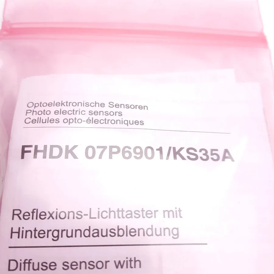 Фотоэлектрический датчик Baumer FDHK 07P6901/KS35A Photoelectric Diffuse Sensor,