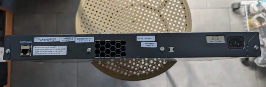 Коммутатор Cisco Catalyst 2960 WS-C2960-24PC-S 24-Ports 10/100 PoE 370W + 2GBIT 