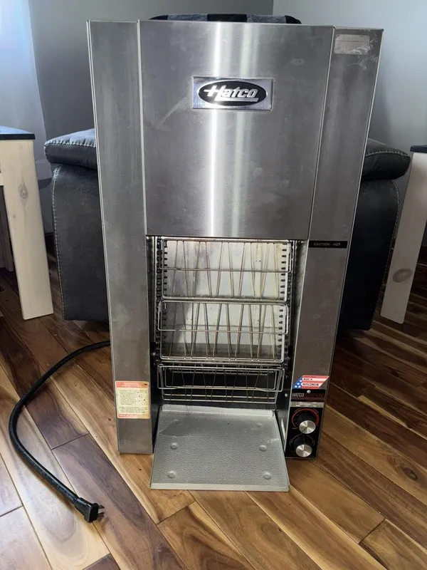 Конвейер Hatco TK-100 Toast King Conveyor Vertical Bun Bread Toaster — фото лота 1