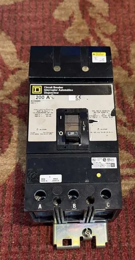 Автоматический выключатель Square D KC34200 200 Amp 480 VAC 3 Pole 65ka@480V I-L