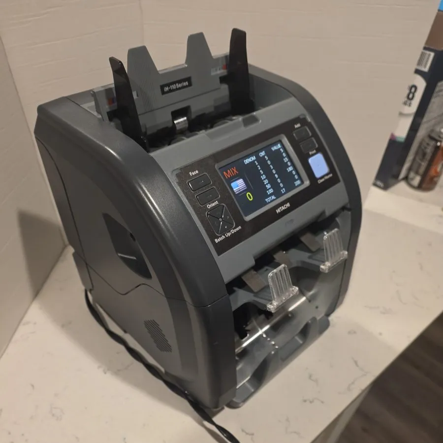 Счётчик банкнот Hitachi iH-110 Currency Counter Sorter Money Counting Machine — фото лота 1