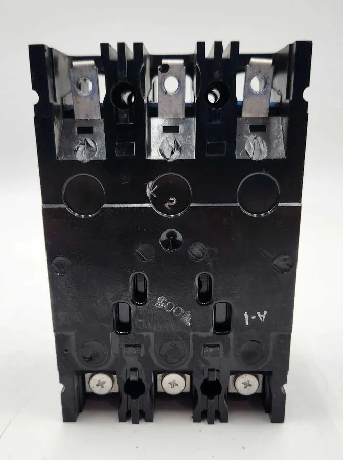 Автоматический выключатель GE TED134030 30A 3-Pole 480V AC E-Frame Circuit Break