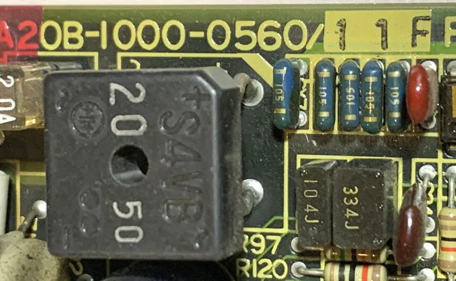 Плата ЧПУ FANUC A20B-1000-0560/11F Velocity Control Drive WITH FANUC A76L-0300-0 — фото лота 1