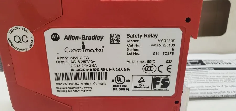 Реле безопасности ! ALLEN-BRADLEY GUARDMASTER SAFETY RELAY 440R-H23180