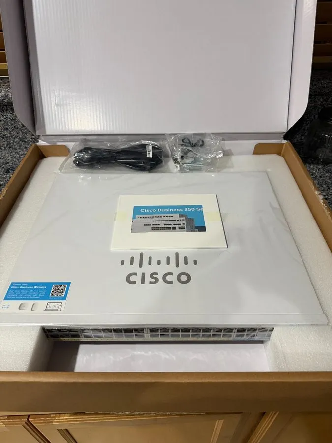 Коммутатор Cisco CBS350-48NGP-4X 48-Port PoE+ Gigabit Managed Switch — фото лота 1