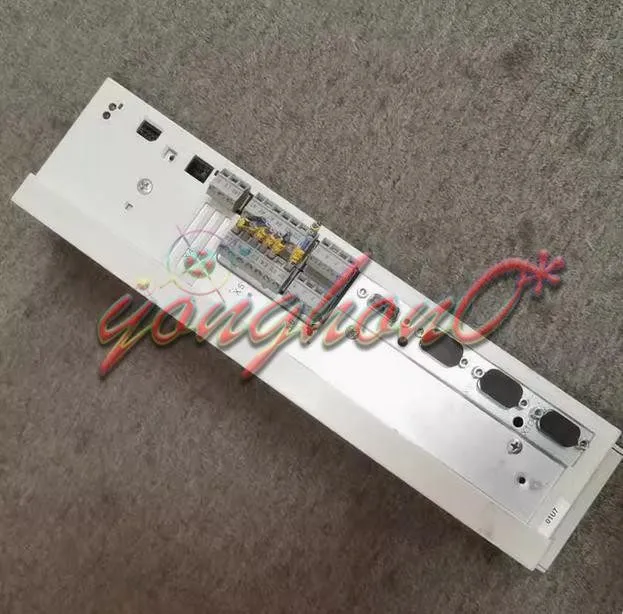 Сервопривод Lenze Servo Drive EVS9321-CPV003