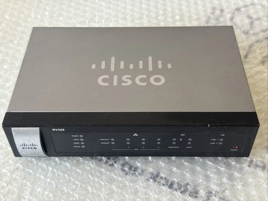 Маршрутизатор Cisco RV320 4-Port Gigabit Dual Wan VPN Security Router