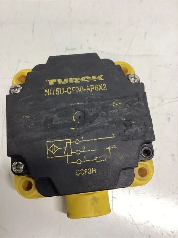 Датчик приближения Ni75U-CP80-AP6X2 Proximity Switch Sensor