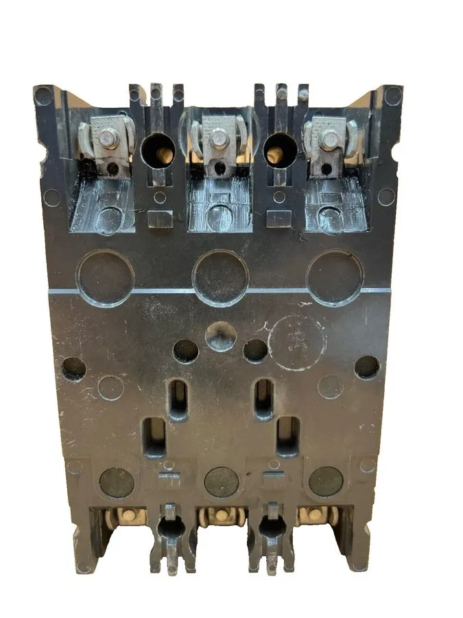 Автоматический выключатель TED134030WL GE CIRCUIT BREAKER MOLDED CASE 3P 3PH 30A