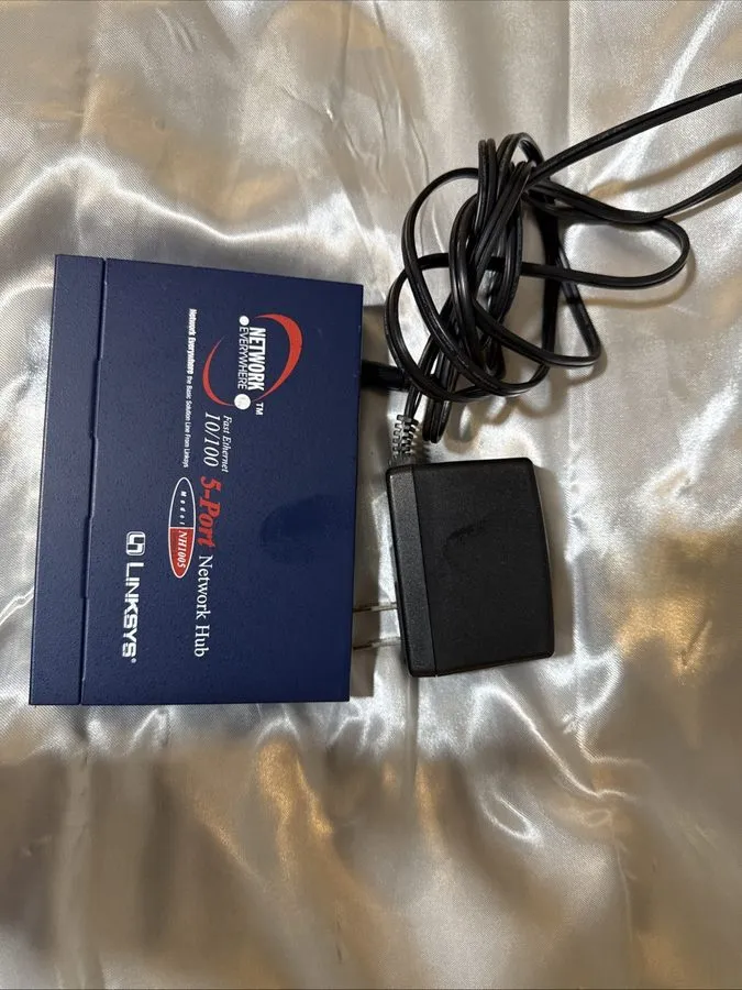 Коммутатор Linksys Network Everywhere NH1005 V2 Fast Ethernet 5 Port Hub