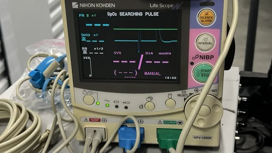 Монитор пациента Nihon Kohden OPV-1500K Life Scope N Bedside Patient Monitor W/  — фото лота 1