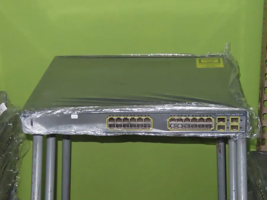 Коммутатор Cisco WS-C3750V2-24PS-E