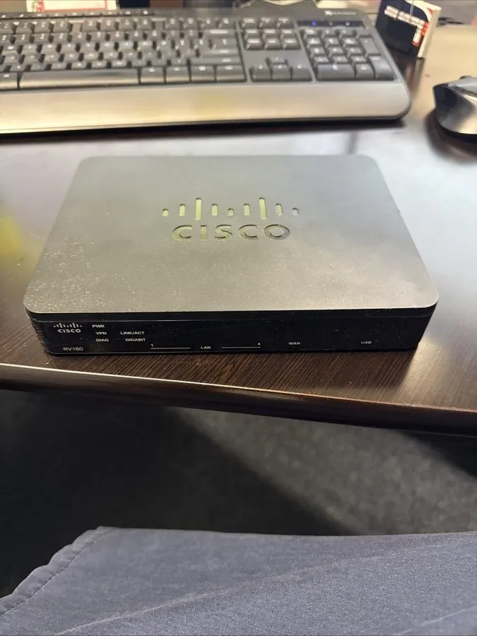 Маршрутизатор Cisco Systems Model RV160 VPN Router