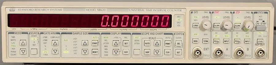 Тестер Stanford Research SR620 Time Interval/Frequency Counter 1.3 GHz 25 ps w/O — фото лота 1