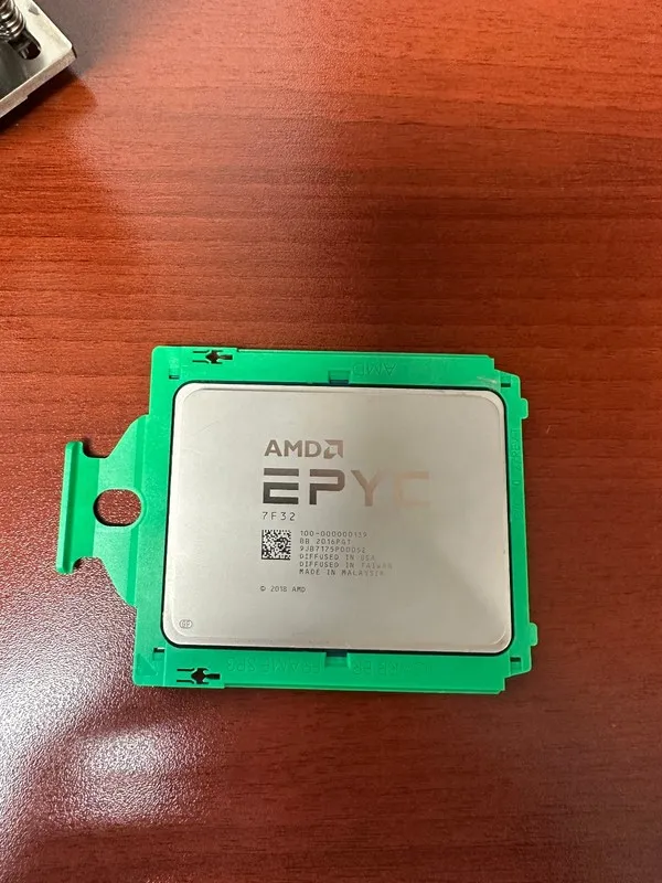 Процессор AMD EPYC 7F32 CPU processor 8 cores 16 threads 3.7GHZ up to 3.9GHZ 180