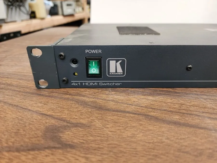 Видеокоммутатор Kramer VS-41H Professional 4-Way 1080p 4x1 HDMI Switcher