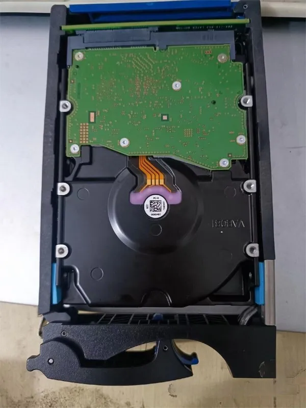 Жёсткий диск EMC Unity 6TB D3-VS07-6000 005052438 12Gb NL SAS 6T Storage Hard Di — фото лота 2