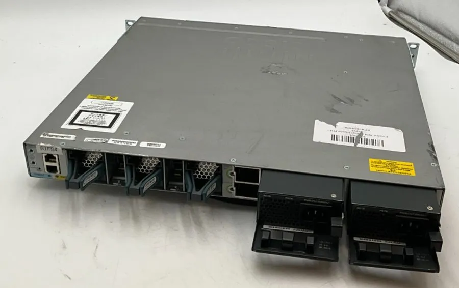 Коммутатор Cisco Catalyst WS-C3850-48U-E Switch 48 Port Gigabit PoE+ 1 Year — фото лота 1