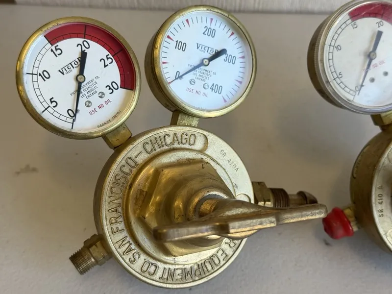 Трубопроводная арматура Vtg Victor Oxygen Compressed Gas Pressure Regulator & Ga