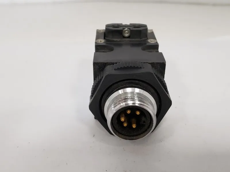 Фотоэлектрический датчик BANNER ENGINEERING SMW915FPQD PHOTOELECTRIC SENSOR VALU