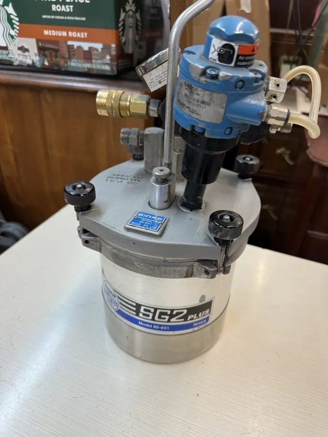Мешалка Binks SG2 Plus Pressure Cup With Gast Rotary Agitator 2 Quart Model 80-6
