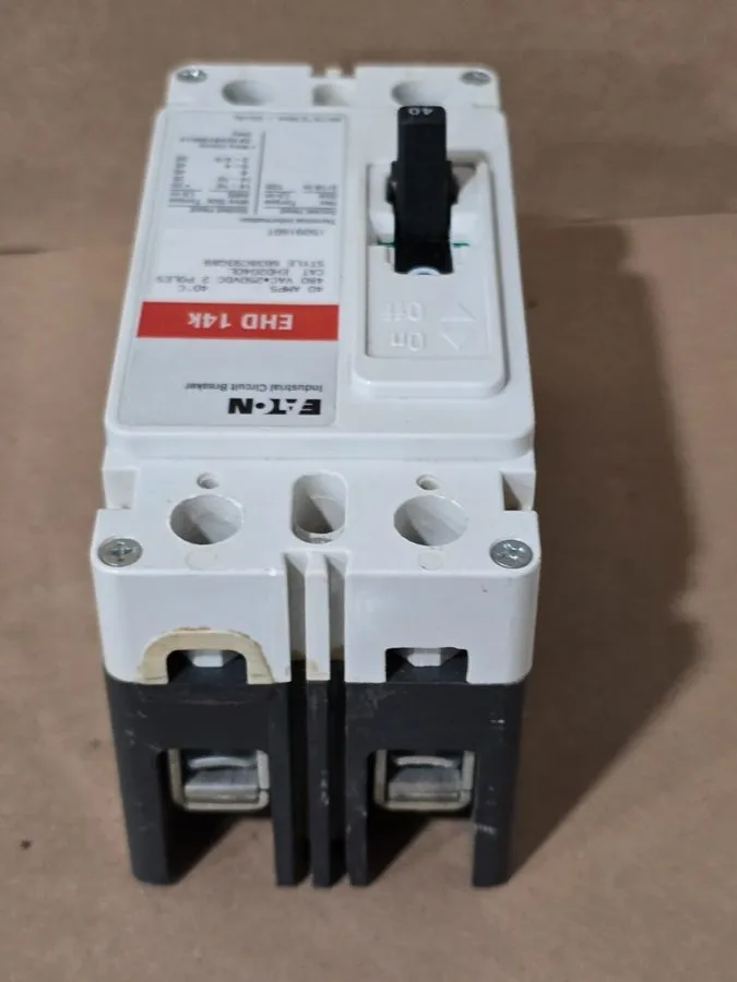Автоматический выключатель Eaton EHD2040 Molded Case Circuit Breaker, EHD Series — фото лота 1
