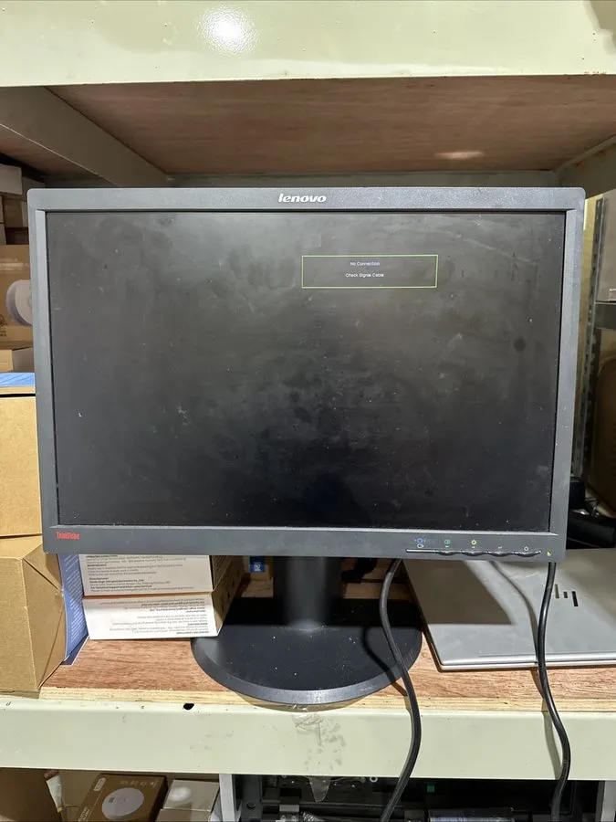 Монитор Lenovo ThinkVision LT2252p 22" Monitor 1680x1050 5ms 250Nit VESA 100x100