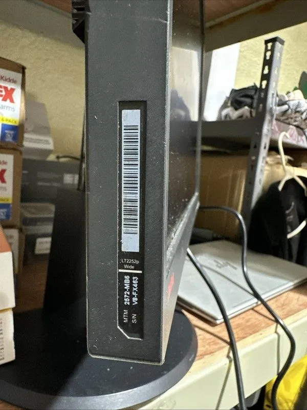 Монитор Lenovo ThinkVision LT2252p 22" Monitor 1680x1050 5ms 250Nit VESA 100x100 — фото лота 2
