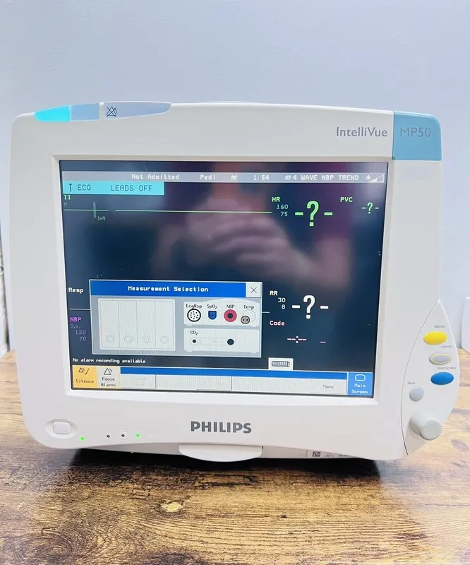 Электрокардиограф Philips IntelliVue MP50 w/ M3015A & M3001A Co2, Spo2, ECG, NIB
