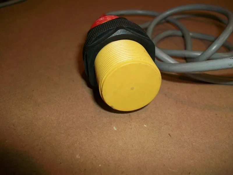 Датчик приближения Turck Proximity Sensor BI10-S30-AZ3X 20-250vac