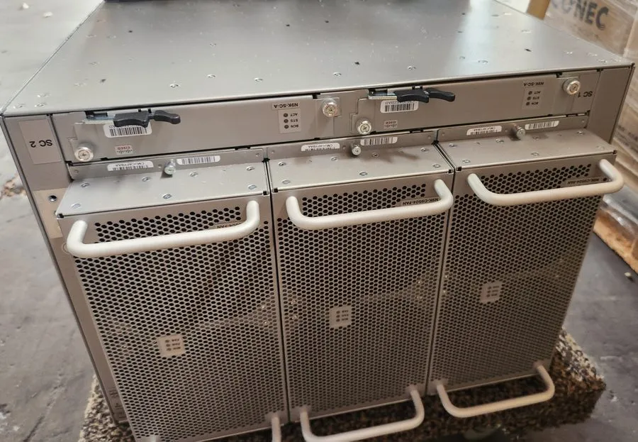 Коммутатор Cisco N9K-C9504 +(3X) X9732C + SUP 1/2-EX Modular Data Center Switch 