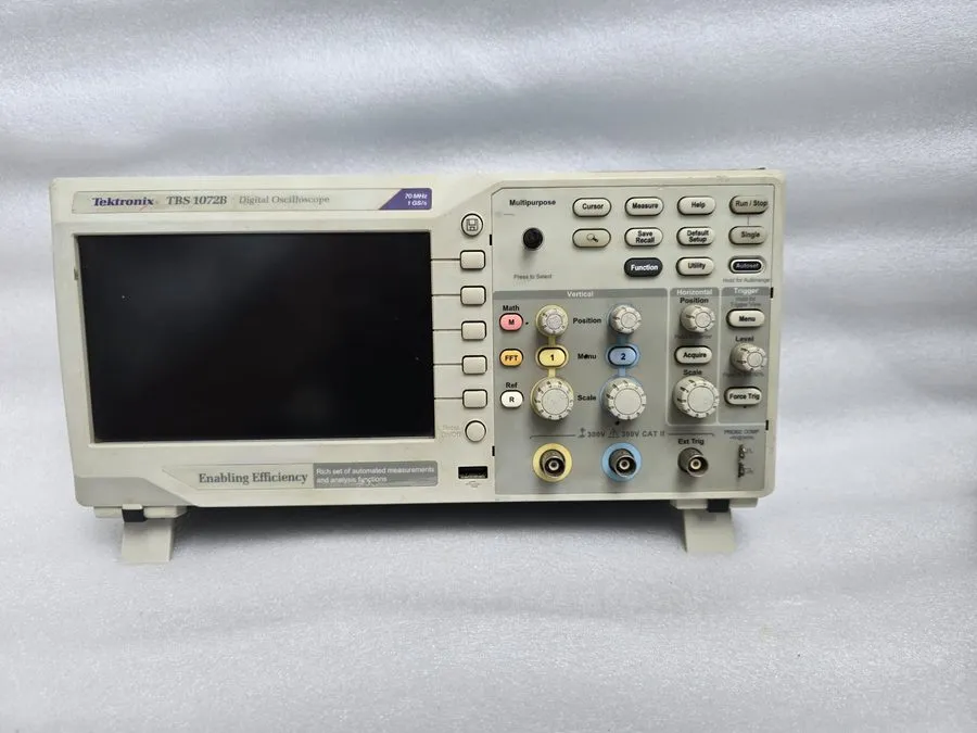 Осциллограф Tektronix TBS1072B Digital Oscilloscope 70MHz 1GS/s 2 Channel