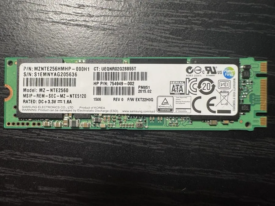 Samsung PM851 256GB M.2 SATA SSD