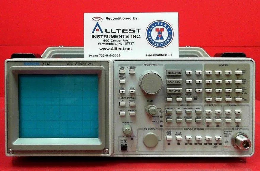 Анализатор спектра Tektronix 2712 Spectrum Analyzer 9khz to 1.8Ghz NR parts or r