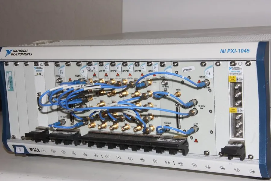 Шасси National Instruments NI PXI-1045 PXI Chassis