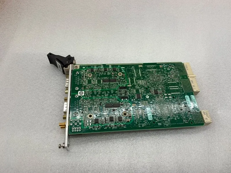Тестер PXI-8513