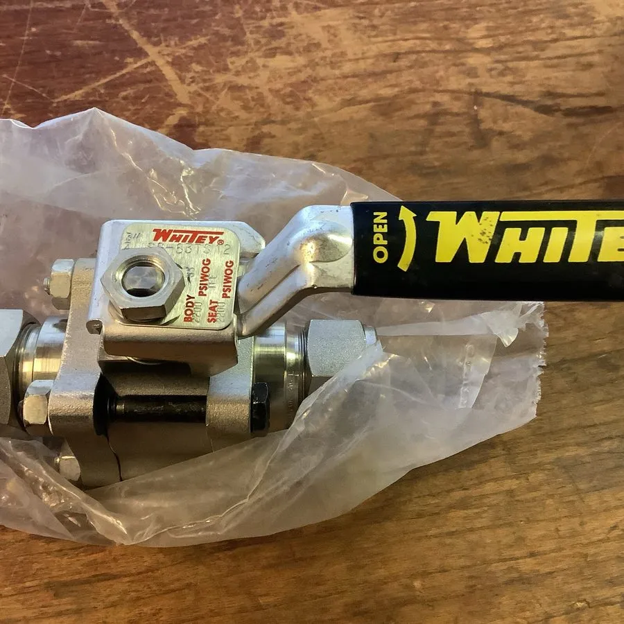 Клапан Swagelok SS-63TS12 Stainless Steel 3-Piece 60 Series Ball Valve FNIP