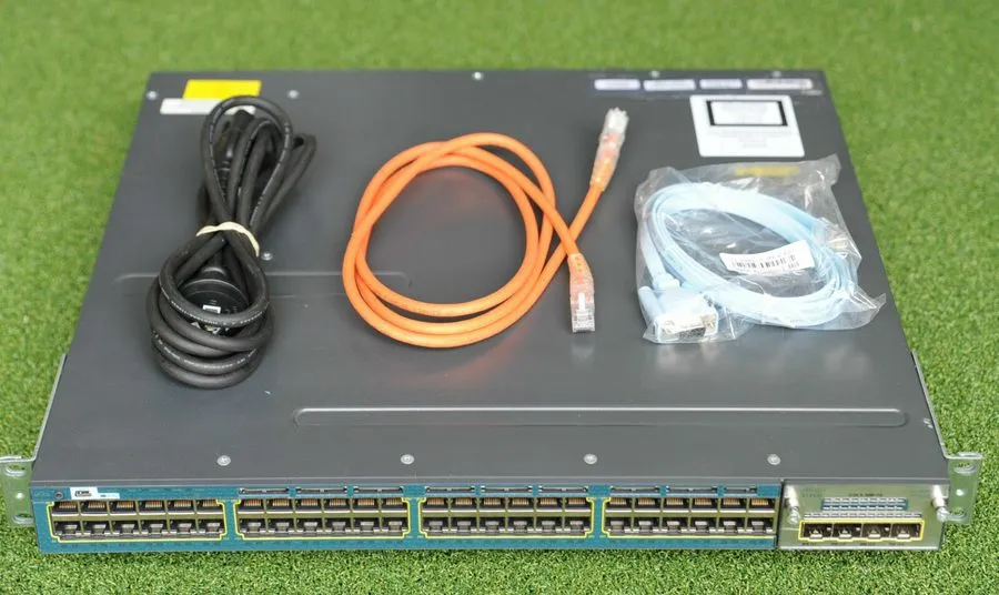 Блок питания Cisco WS-C3560X-48T-S 3560X 48xGE IP Base w/1xAC Power + 1 x C3KX-N