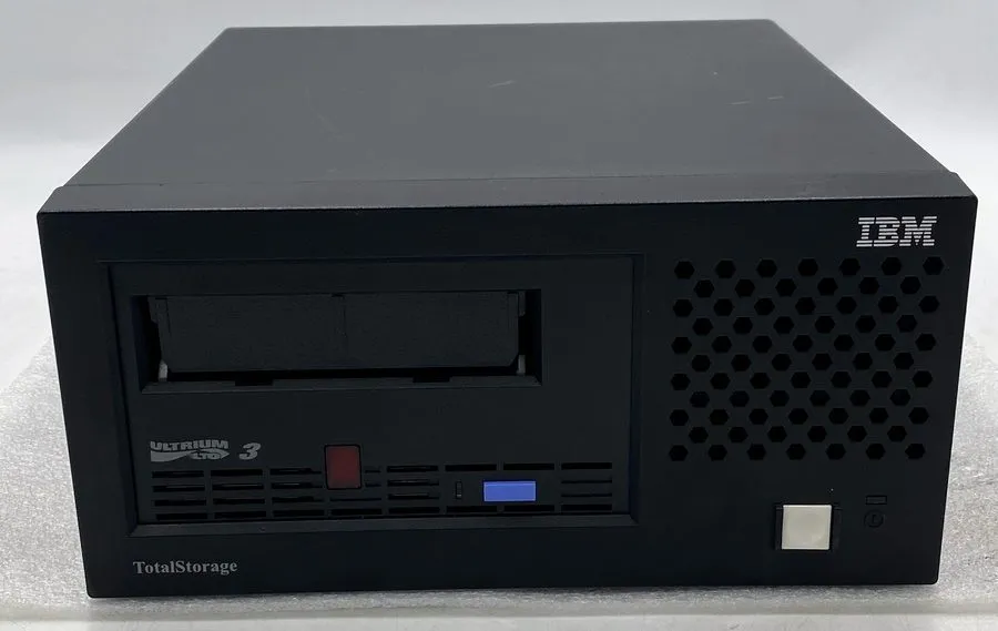 Ленточный привод IBM Ultrium LTO-3 23R3687 External SCSI Tape Drive Module 3580  — фото лота 1
