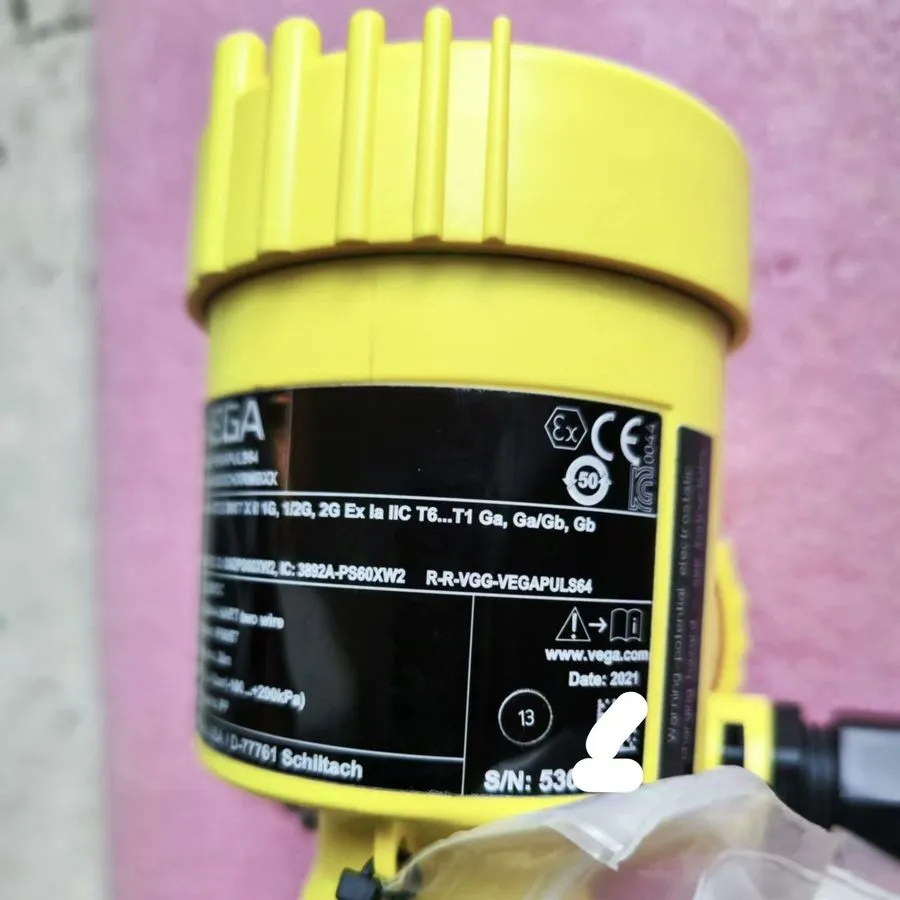 Датчик уровня Vega PS64.CXBXCCHXKNXXX Vegapuls64 Radar Level Sensor, 4-20mA Hart